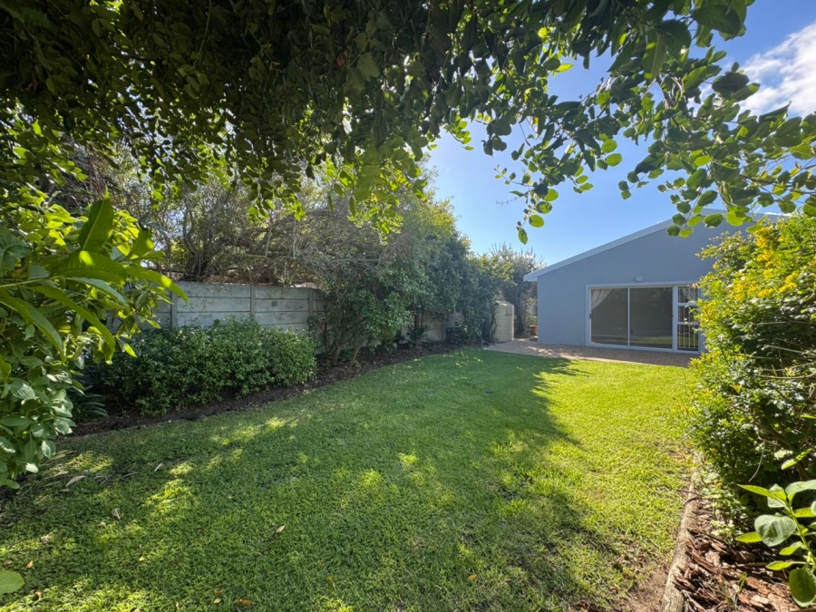 To Let 2 Bedroom Property for Rent in Sunset Beach Western Cape